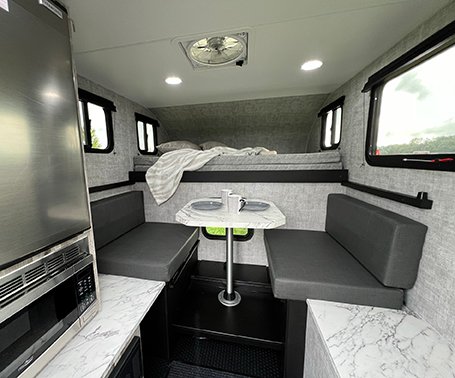 Soaring Eagle ADLAR 6.0 Truck Camper