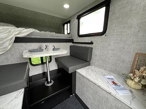 Soaring Eagle ADLAR 6.0 Truck Camper