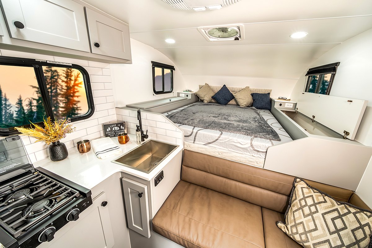 Soaring Eagle AERIE Truck Camper